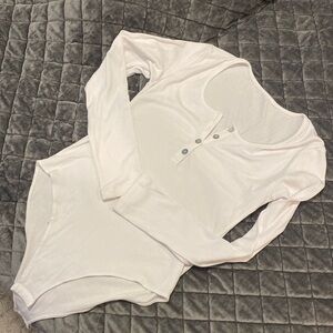 White scoop neck button up white long sleeve bodysuit